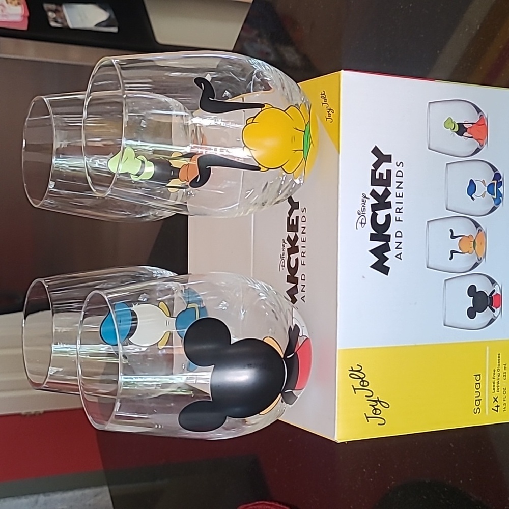 Disney Mickey and Friends Glass Set